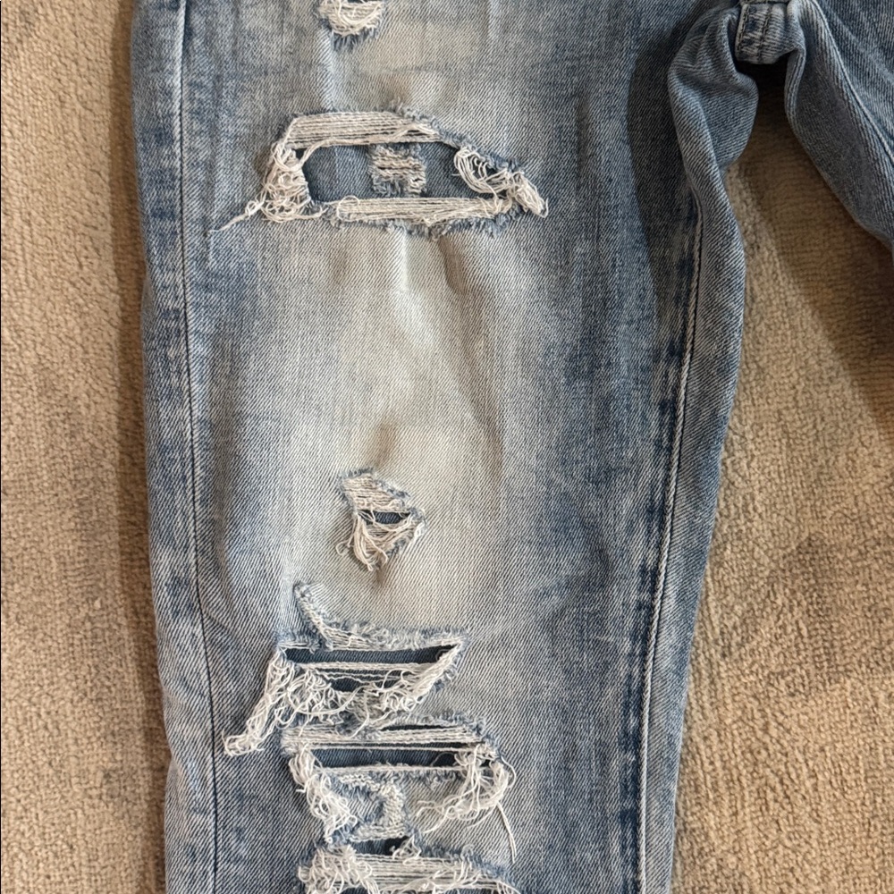American Eagle Outfitters Light Blue Distressed Skinny Jeans - Picture 4 of 8